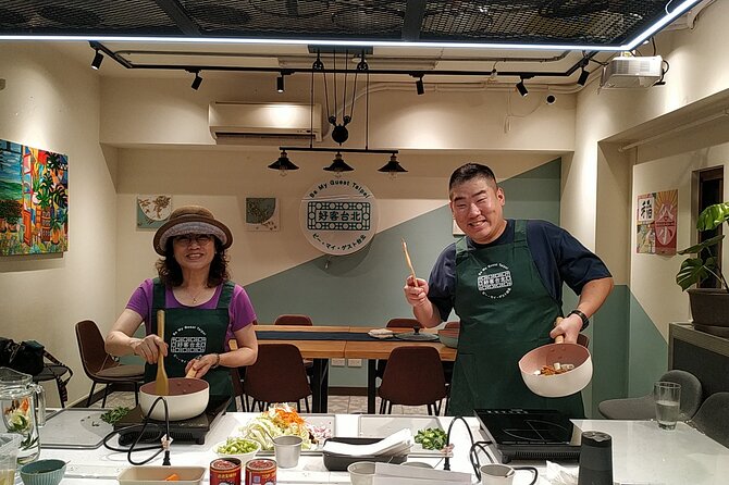Historic Taipei Dadaocheng Cooking Class and Market Adventure