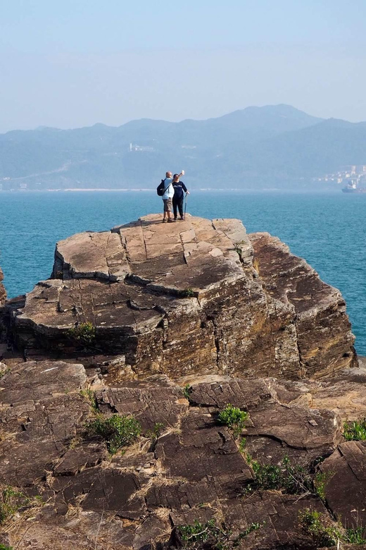 Hong Kong: Lamma Island Walking Tour With Lunch - Tour Overview