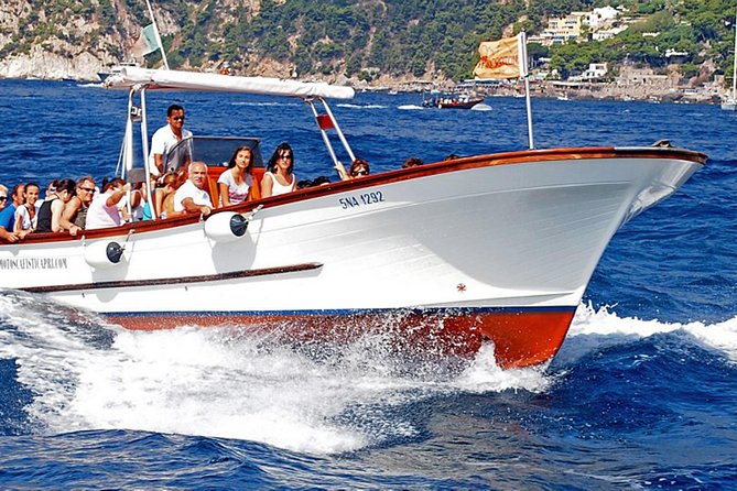 Island Tour With Stop by Blue Grotto (Yellow Line)