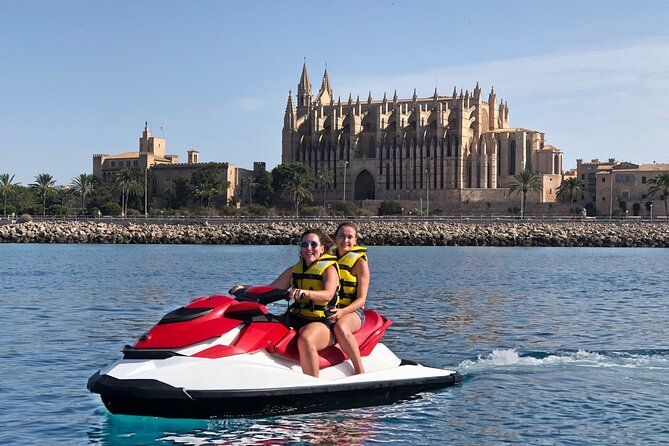 Jetski Tour to the Emblematic Palma Cathedral