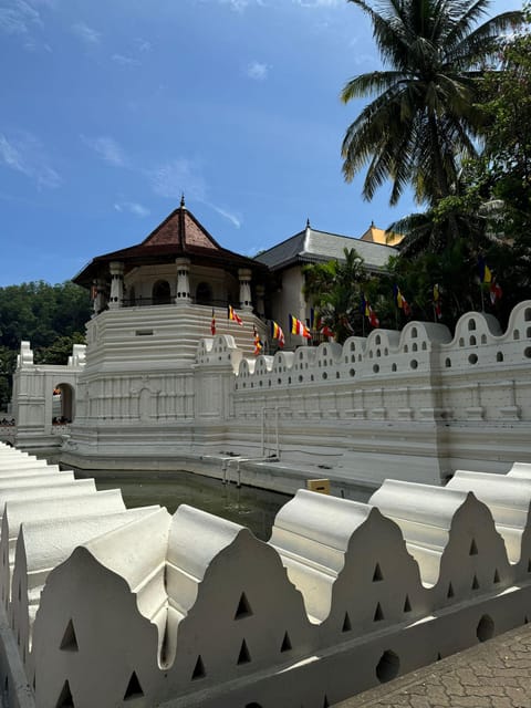 Kandy: Private Guided Tour With Local Highlights by Tuk Tuk - Tour Overview