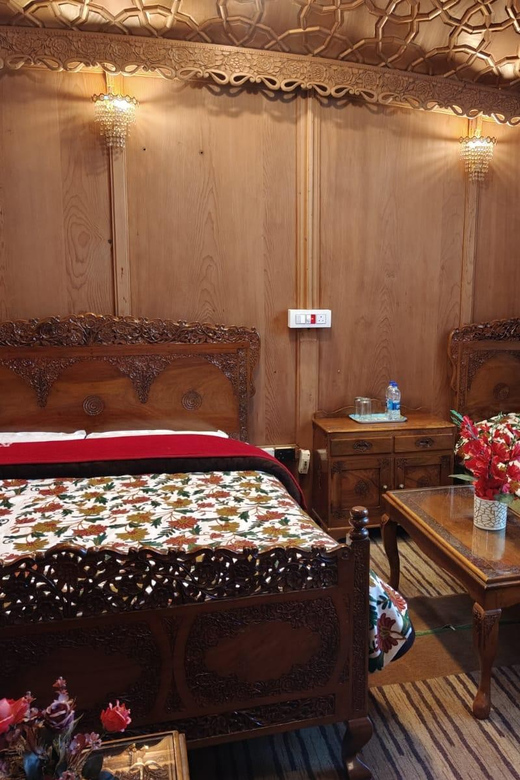 Kashmir Dal Lake Srinagar Houseboat Stay for 4 Days - Tour Overview