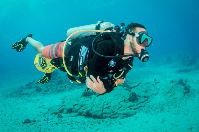 Kauais Ultimate Scooter Adventure 2 Tank Dive (Advance Certified Divers Only)