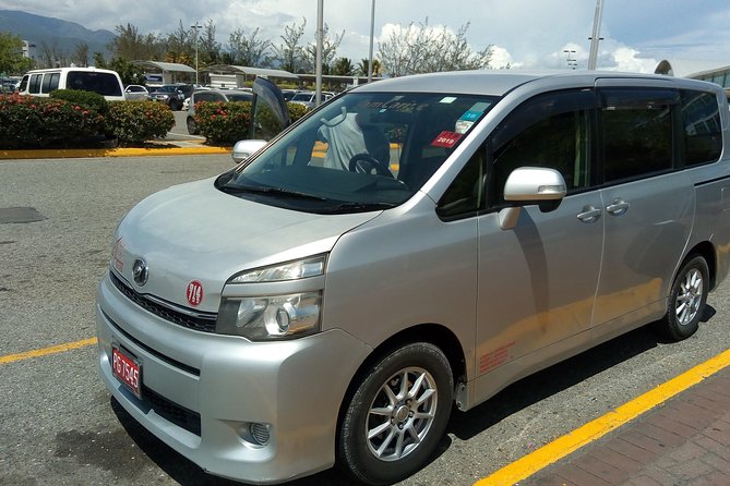 Kingston Hotels Private Roundtrip Airport Transfer From Kingston Airport (Kin)