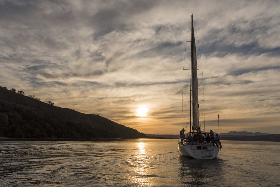 Knysna Sunset Sailing Cruise With Light Dinner and Wine - Activity Overview