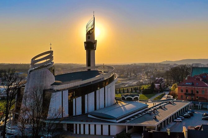 Krakow: Pope John Paul II History: Guided Tour - Home & Sanctuary