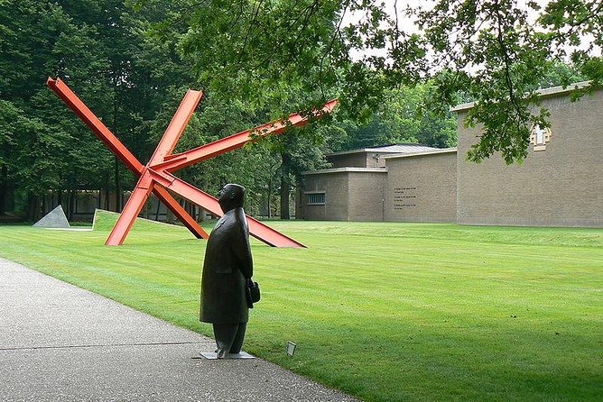 Kröller Müller Museum and Hoge Veluwe National Park Small Group Tour
