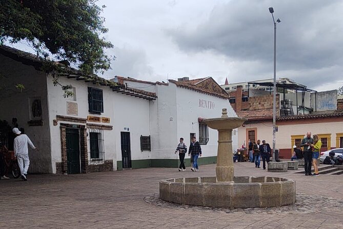 La Candelaria + Monserrate 5-7H Walking Tour Bogotá - Tour Experience and Guide Feedback