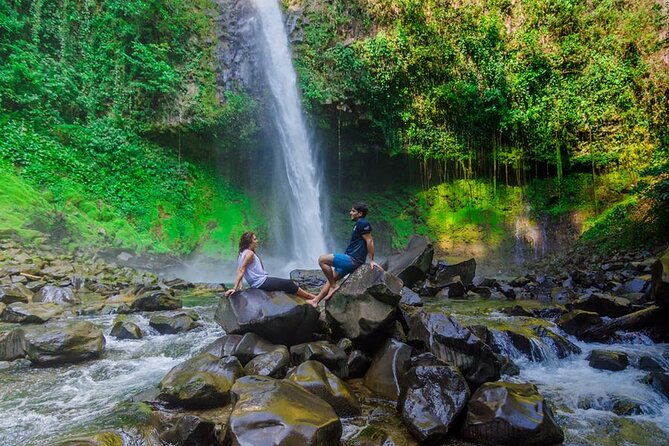 La Fortuna Waterfall Guided Hike Experience