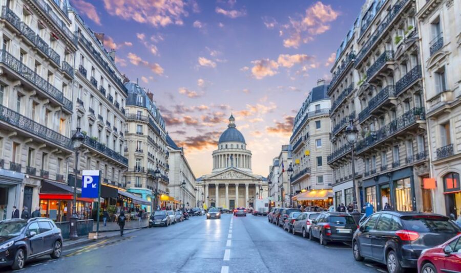 Latin Quarter Walking Tour - Notre Dame Saint Michel - Tour Overview