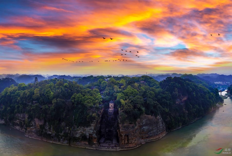 Leshan:Leshan Giant Buddha Private Day Tour - Tour Overview