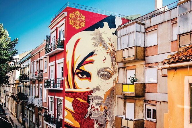 Lisbon Street Art – Private Guided Tour in a Electric Tuk Tuk