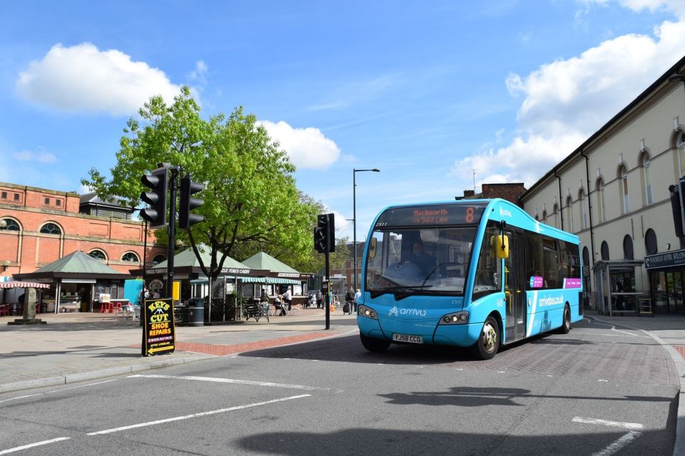 Liverpool: BUS Transfer To/From John Lennon Airport - Connectivity and Entertainment Features