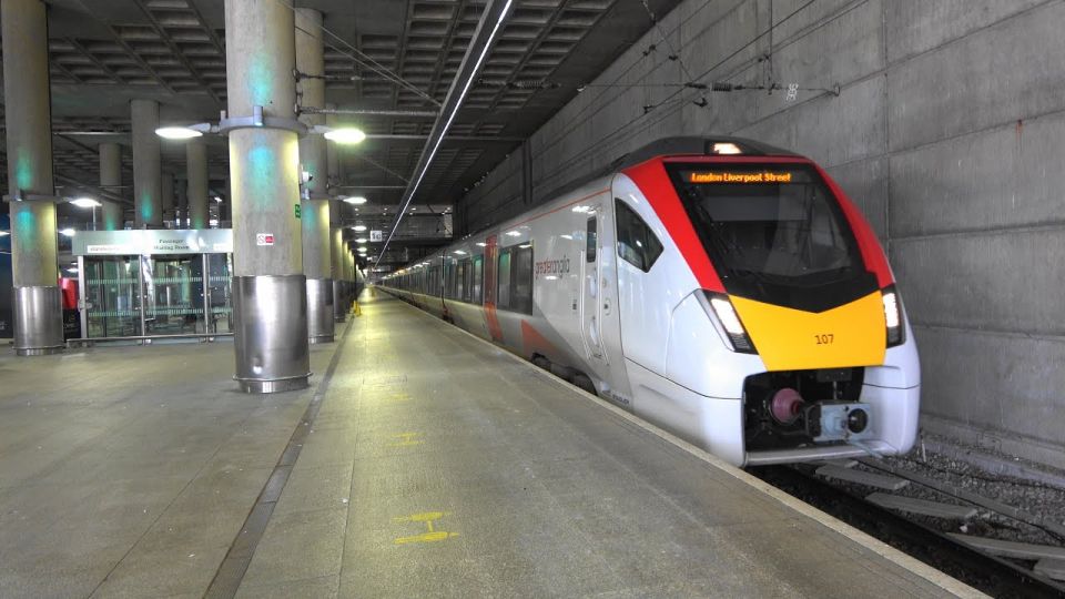 London: Express Train Transfer To/From Stansted Airport - Overview of Train Service