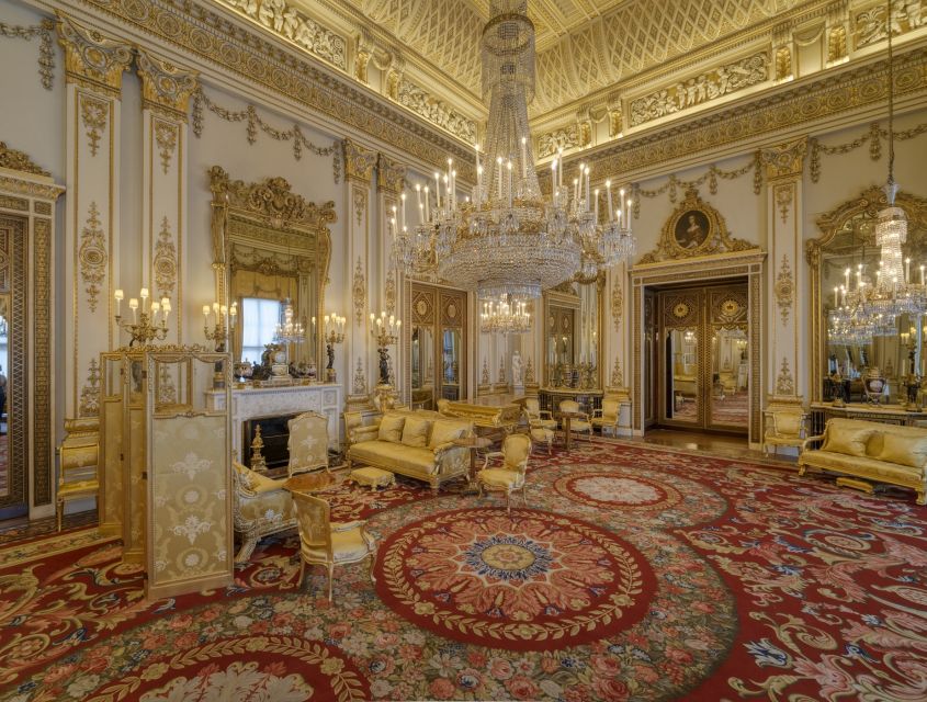 London: Royal Walking Tour and Buckingham Palace Audio Tour