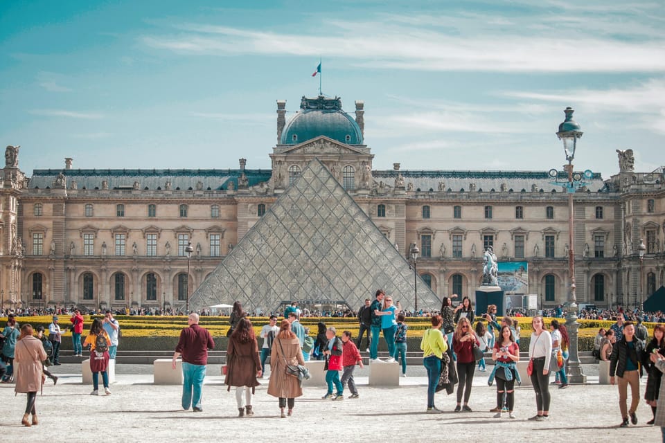 Louvre Museum:Fast Track Entry Ticket+Art & Pop Culture Tour - Tour Overview and Highlights