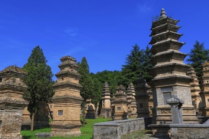 Luoyang Tour Guide- Longmen Grottoes and Shaolin Temple Day Tour