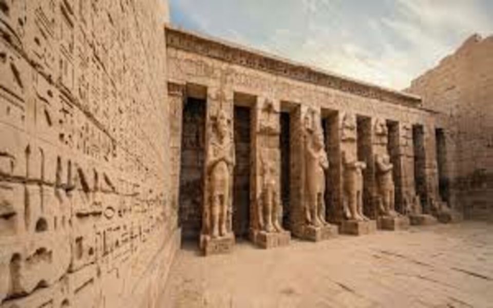 Luxor: Medinat Habu & Valley of the Queens Private Day Tour - Overview of the Tour