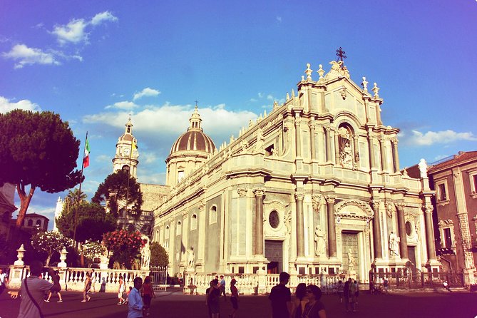 LUXURY CATANIA TRANSFER to City Center (Airport, Hotels, Port, Station) - Service Overview