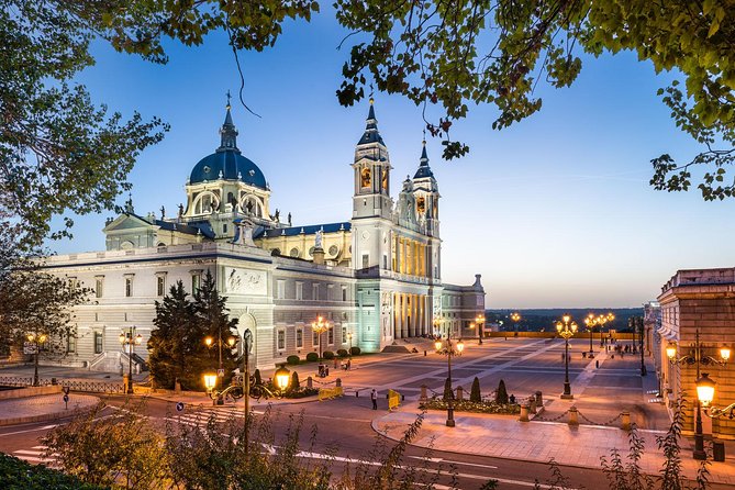 Madrid Sunset Walking Tour With Optional Flamenco Show and Dinner