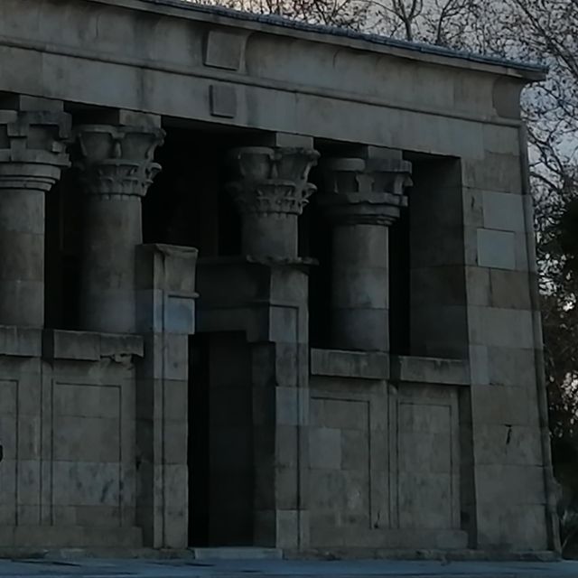 Madrid: West Park and Debod Temple - Tour Overview