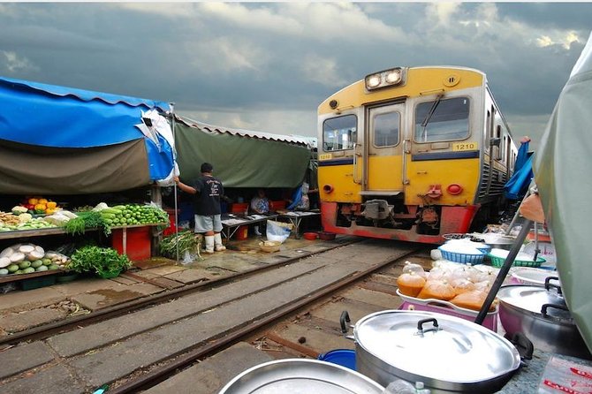 Maeklong Railway Market And Damnoen Saduak Floating Market