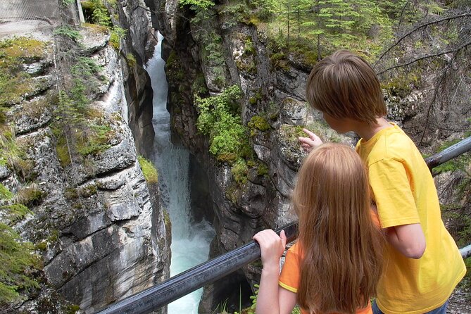 Maligne Canyon Hiking Tour - Tour Overview and Experience