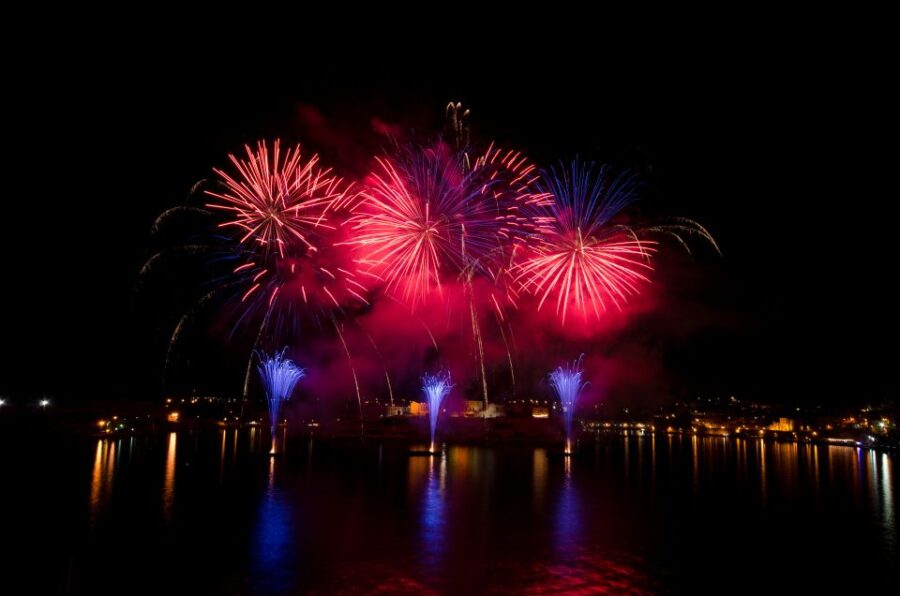 Malta: Valletta, Sliema, Bugibba Fireworks Festival Cruise