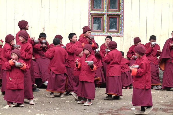 Manaslu Circuit Trek 17 Nights 18 Days