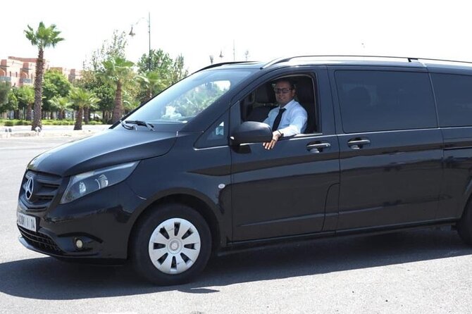 Marrakech Private Arrival Airport Transfer to Your City Center Hotel/Riad