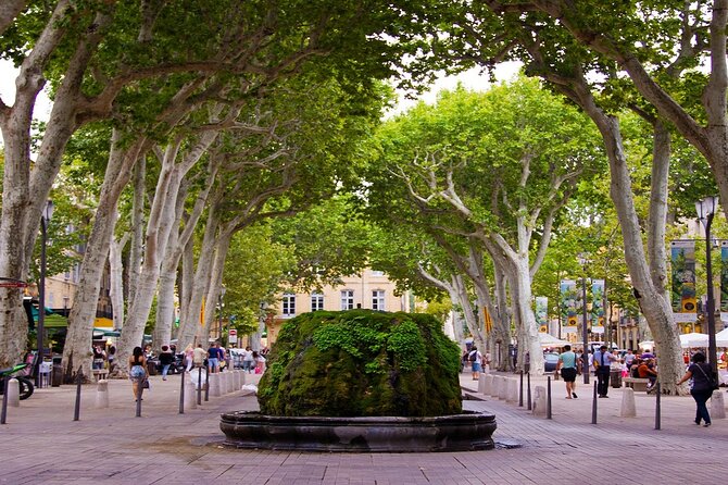 Marseille, Aix-En-Provence, and Cassis 8 Hours