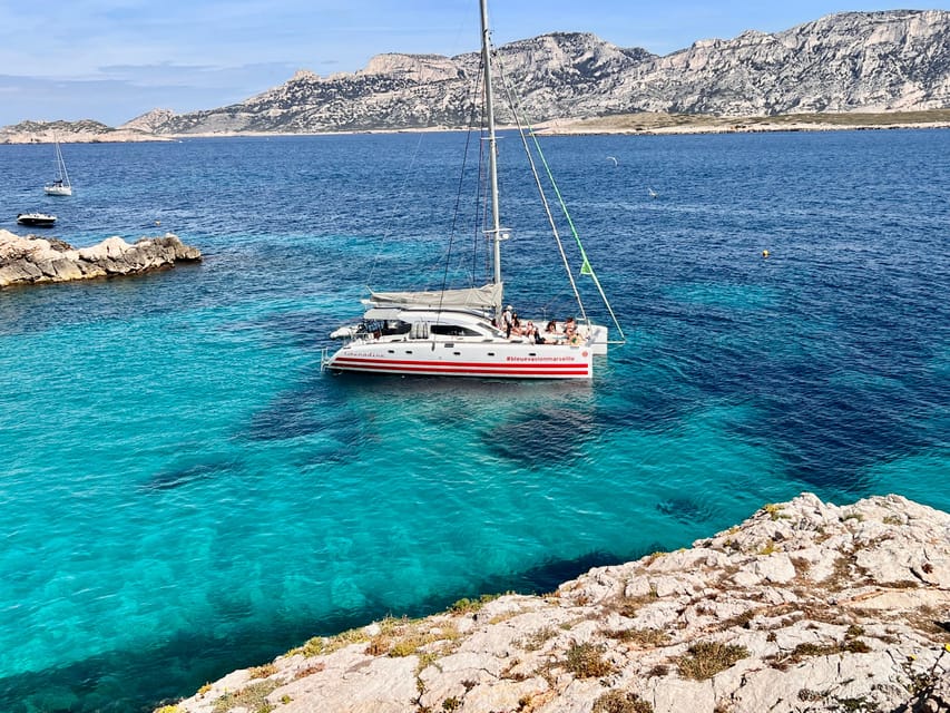Marseille: Calanques Catamaran Cruise, Picnic, & Snorkeling