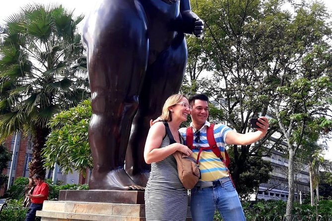 Metro Tour: Fernando Botero’s, Botanic Garden and Santo Domingo