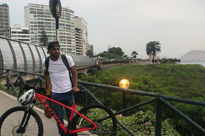 Miraflores and Barranco Private Bike Tour