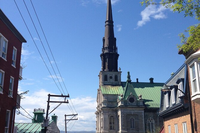 Montcalm & St. Jean Baptiste Districts Walking Tour (2,5h)