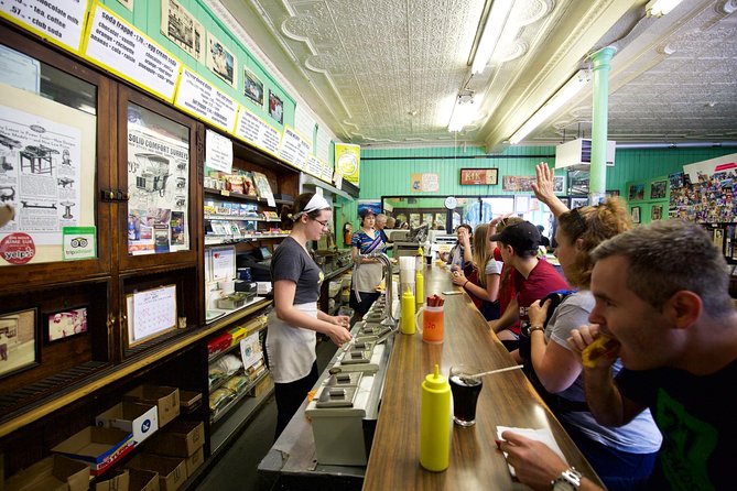Montreal Private Photo Tours With Pro Photographer