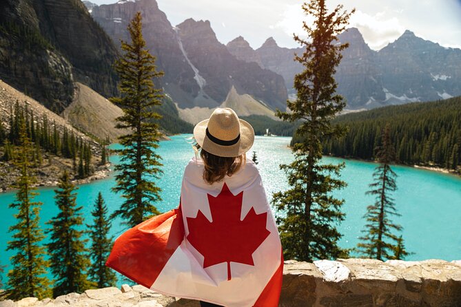 Moraine Lake and Lake Louise Tour From Calgary - Canmore - Banff