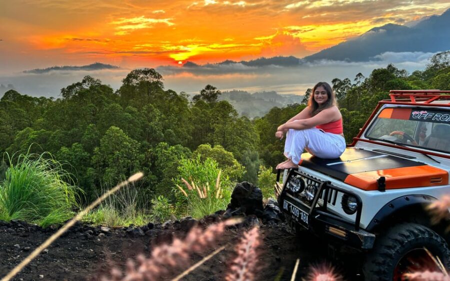 Mount Batur: Jeep Sunrise Adventure and Hot Spring