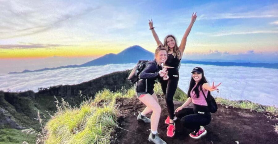 Mount Batur Trekking With Breakfast and Natural Hot Spring