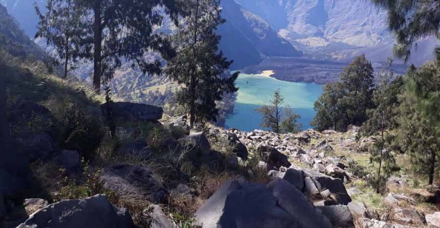 Mt. Rinjani 2-Day Crater or Summit Hike With Porter Service
