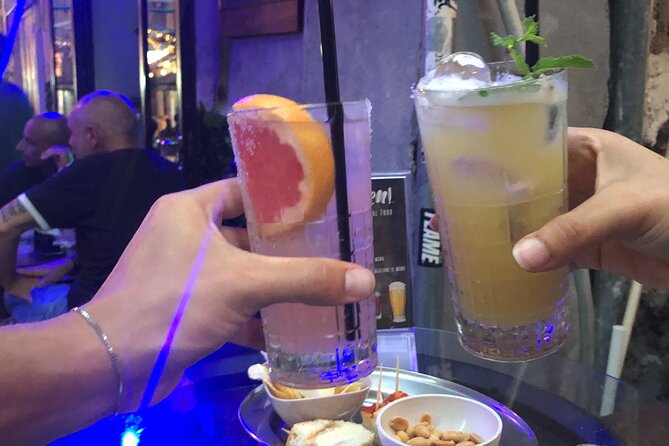 Napoli Pub Crawl in the Old Town - Guided Pub Crawl Experience