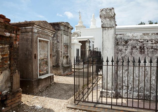 N’awlins Luxury: City & Cemetery Tour
