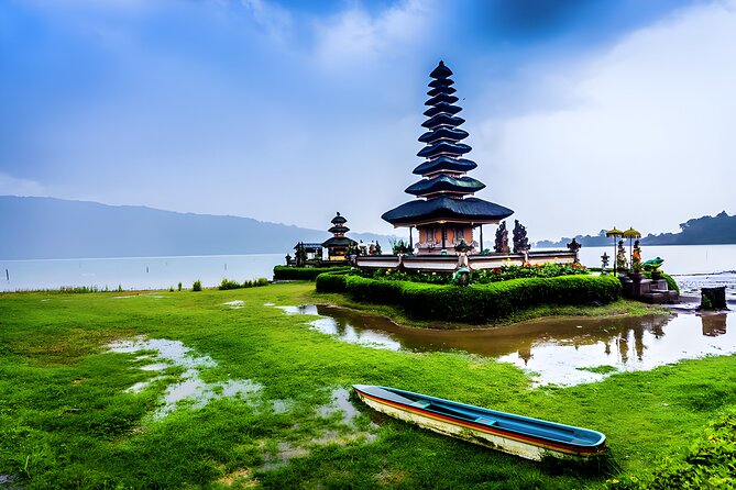 North Bali Tour - Visiting Rice Terrace, Lake, Waterfall, Temple and ...