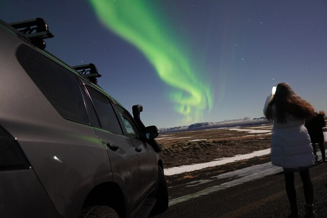 Northern Lights in Luxury Off-Road SUV With Photos and Treats (Private 1-6 Pax)