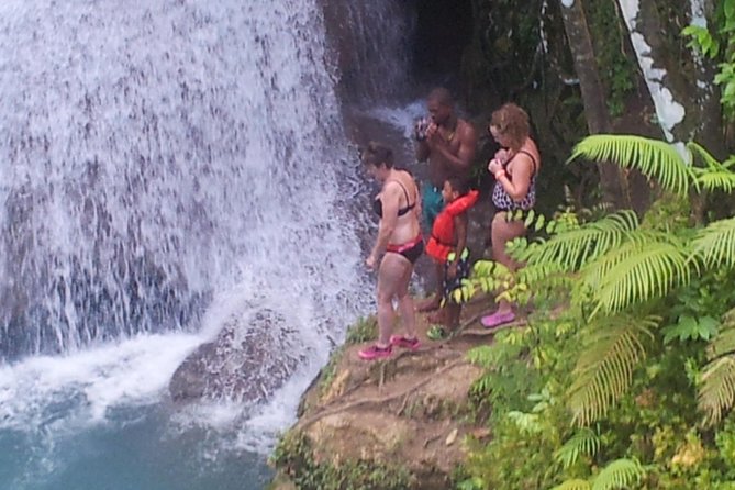 Ocho Rios Tour: Blue Hole and Dunns River Falls