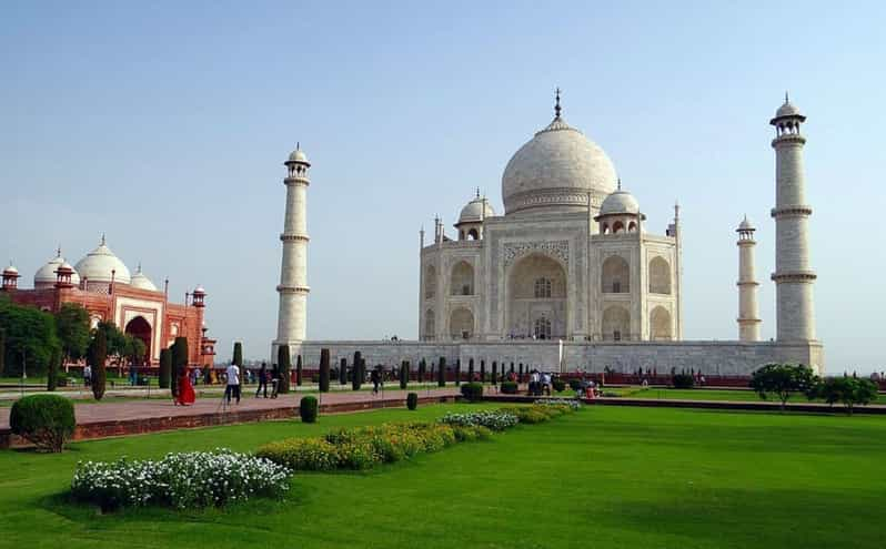 Overnight Agra Tour From Hyderabad With Return Flight - Tour Overview