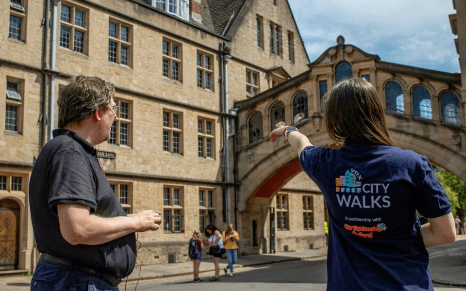 Oxford: Town & Gown Walking Tour - Exploring Oxfords Iconic Landmarks