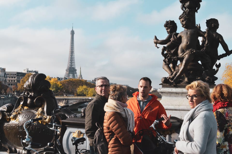 Paris: City Highlights Bike Tour - Tour Overview