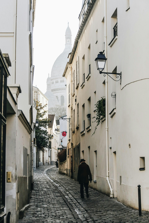 Paris: Montmartre Hidden Gems Walking Tour With Local Guide - Tour Overview