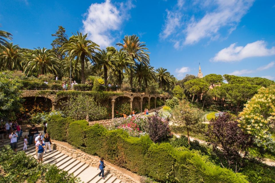 Park Güell: Guided Tour With Skip-The-Line Entry Ticket - Tour Overview